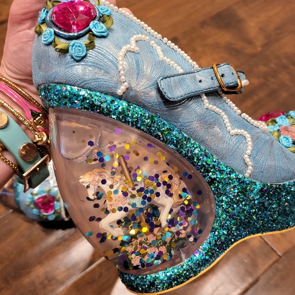 NWT Host Pick🥳 Irregular Choice Carousel 🎠 Carol Sell Glitter Snow Globe Heels - Picture 3 of 16